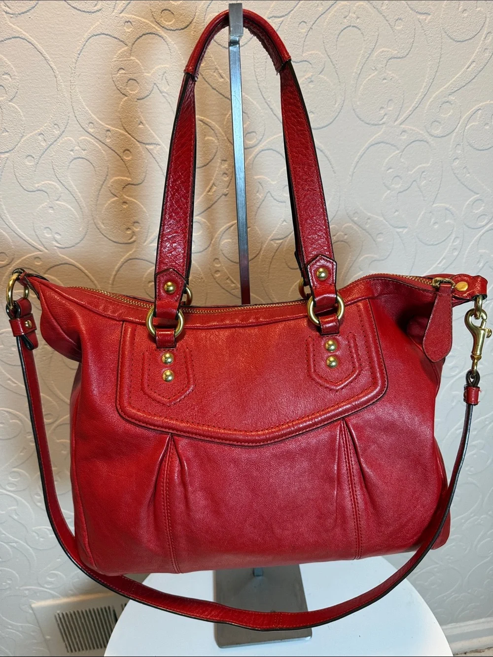 Vintage Coach Ashley Red Leather Tote Bag - Picture 2 of 12